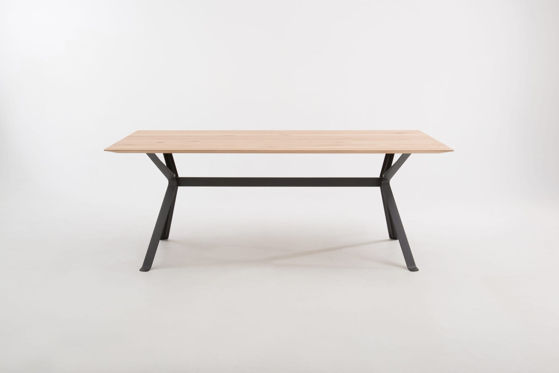 THEY & ME . CHAT tafel