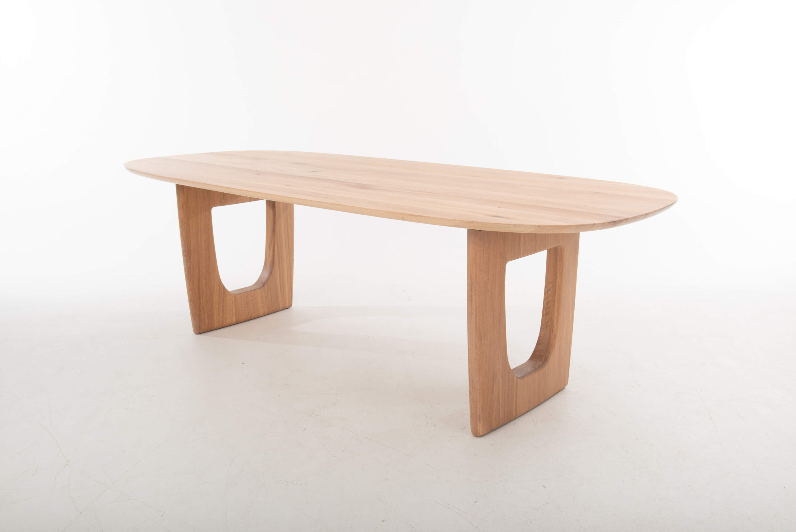 THEY & ME . Gijs eettafel 