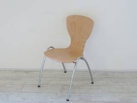 Vierpootstoel Model 129