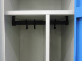 kledingkast blauw detail