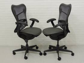 Herman Miller Bureaustoel Mirra, kleur grijs