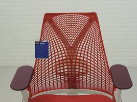 Bureaustoel Herman Miller Sayl rood