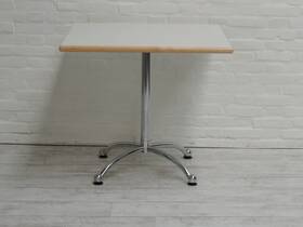 Thonet tafel