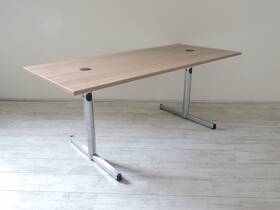 Gispen vergadertafel