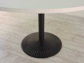Vitra tafel rond Ø 120cm detail
