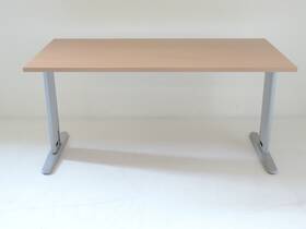 Bureau t-frame alu met beuken blad