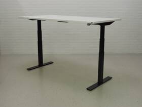 Zit-sta bureau GT-VO met zwart frame en wit blad