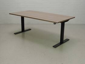 Zit-sta bureau GT-VO met zwart frame en kersen havanna blad