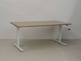 Bureau r.m. 160x80 hoogte verstelbaar d.m.v. slinger