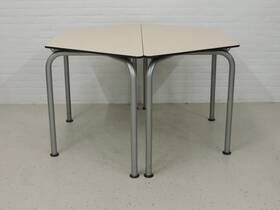 Trapezium tafel ahorn