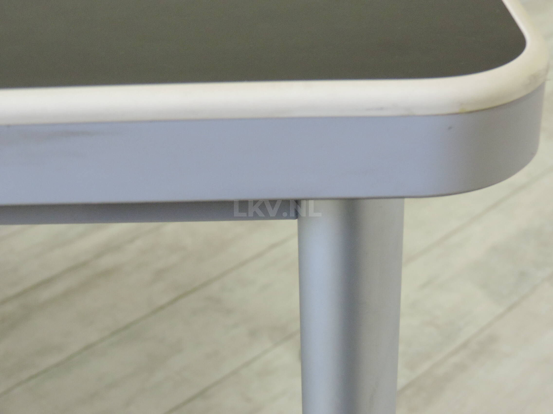 Eetkamertafel Gispen 515 90x90 zwart
