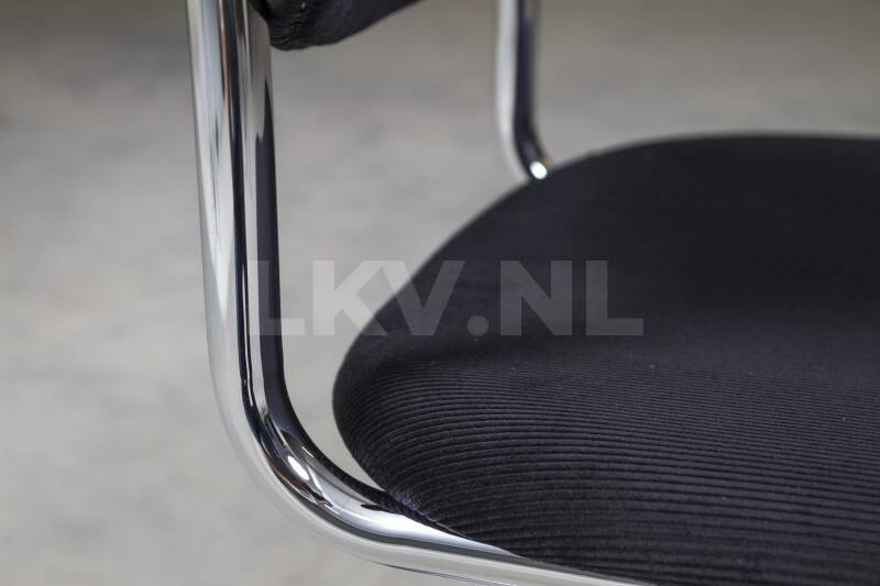 Gispen Today 1001 zwart - detail van de stoffering