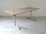 Gispen vergadertafel