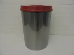 Prullenbak met vlamdover