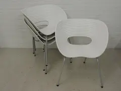 Vitra Tom Vac stoel
