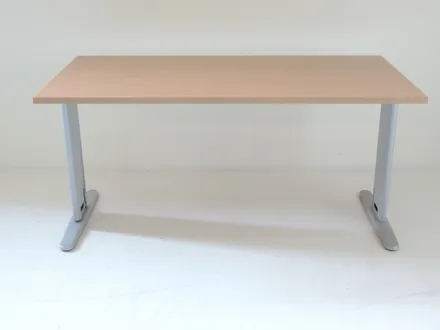 Bureau t-frame alu met beuken blad
