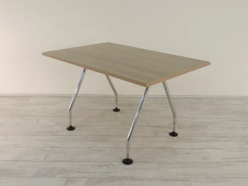 Vitra tafel 120x80