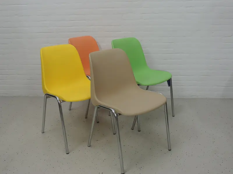 Kuipstoel chroom frame in verschillende kleuren