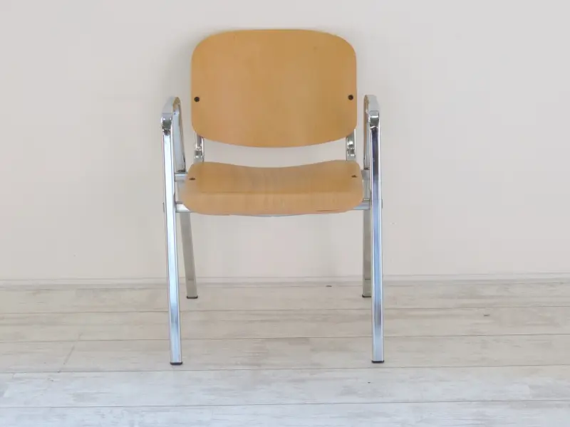 Stoelen met armleggers