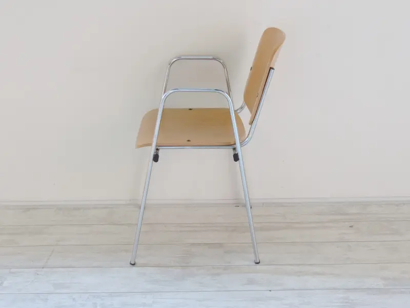 Stoelen met armleggers