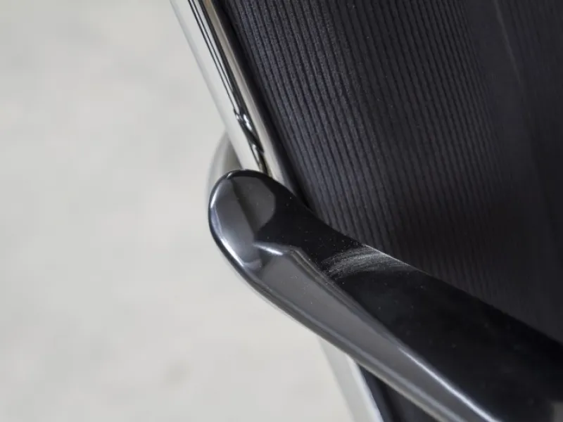Gispen 412S zwart detail