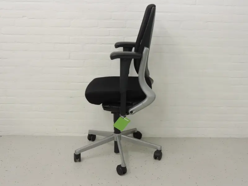 Bureaustoel Ahrend 230 zwart