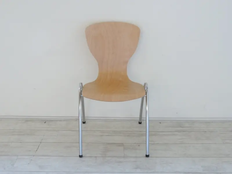 Vierpootstoel Model 129