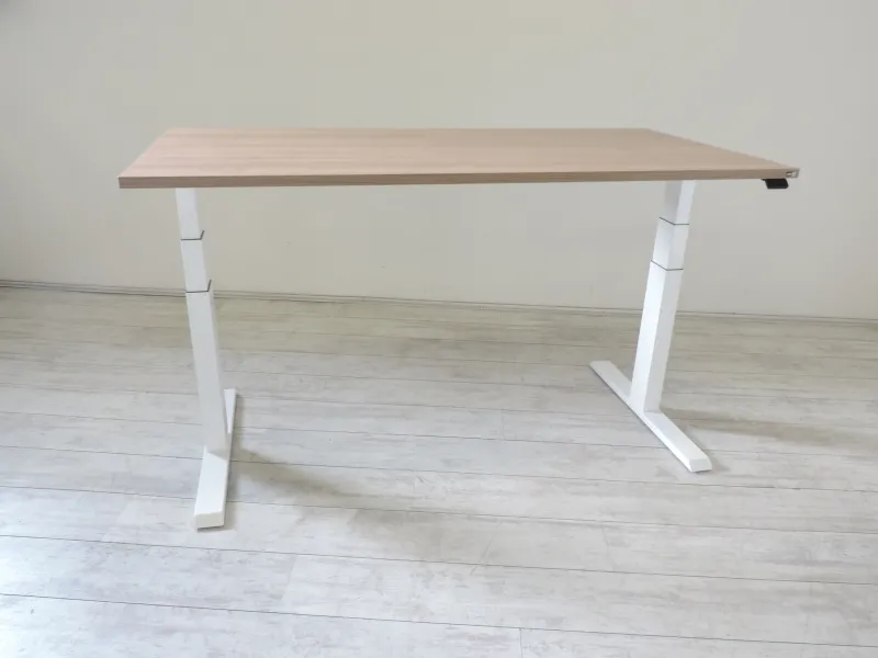 Zit-sta bureau voorkant