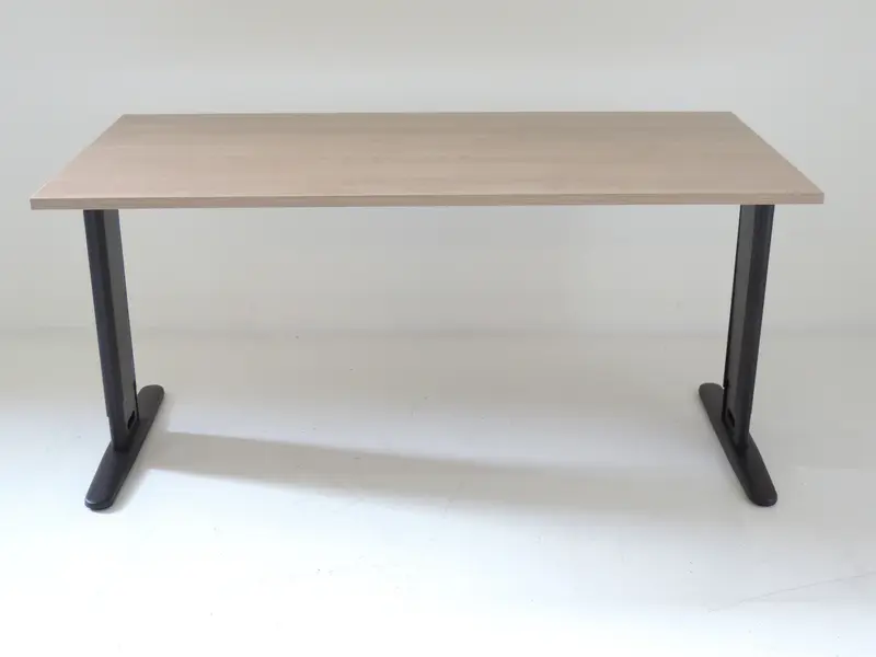 Bureau T-frame zwart met kersen-havanna blad