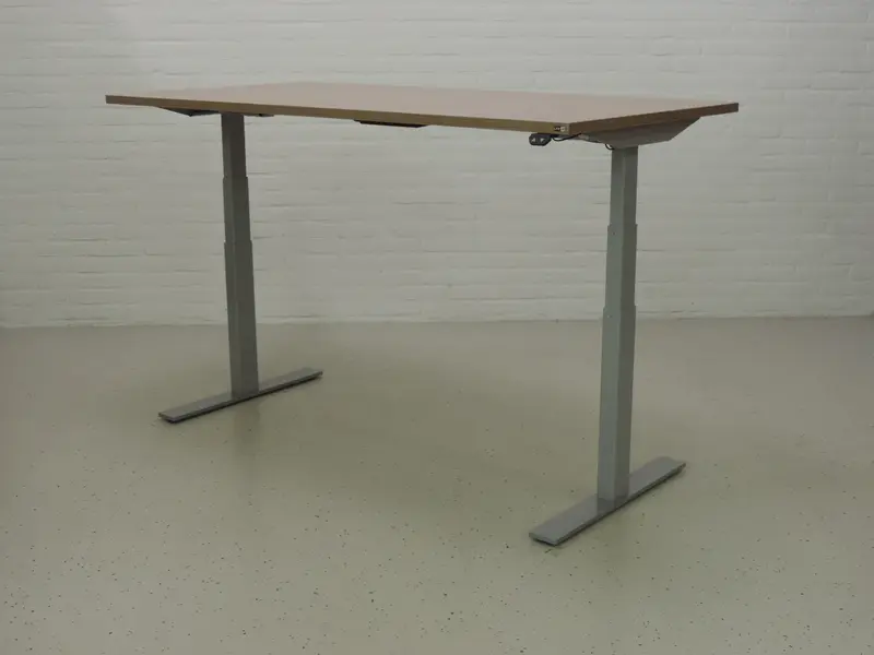 Zit-sta bureau GT-VO - Gebruikt - Ergonomisch thuiswerken