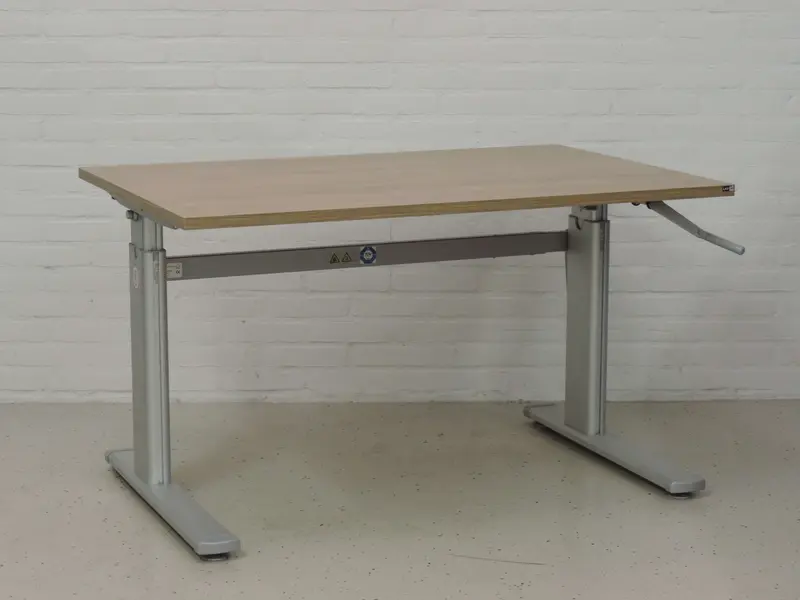 Bureau Er-To-Go 120x80 hoogte verstelbaar d.m.v. slinger