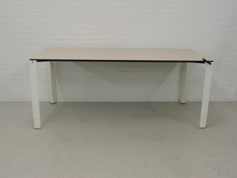Ahrend 180x80 slinger verstelbaar bureau - Ergonomische thuiswerkplek - LKV