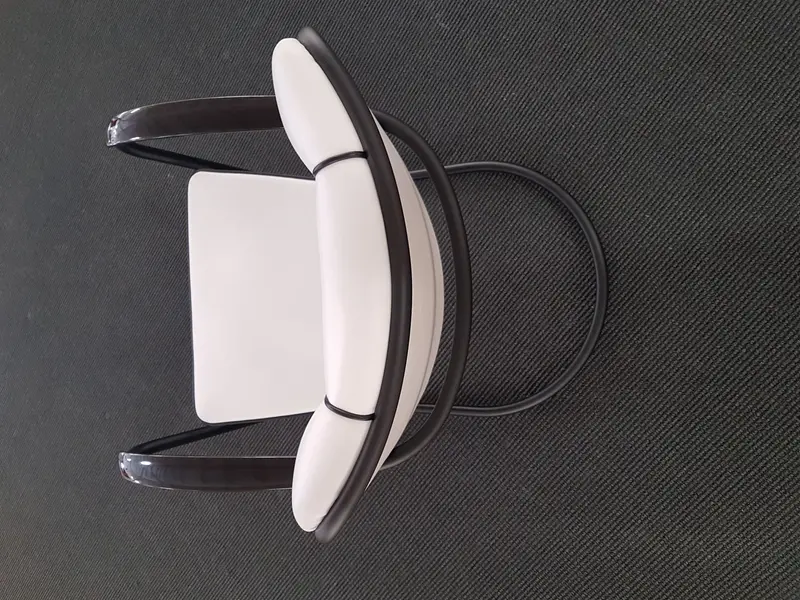 Gispen 412S zwart frame + Bekleding WIT  Leer