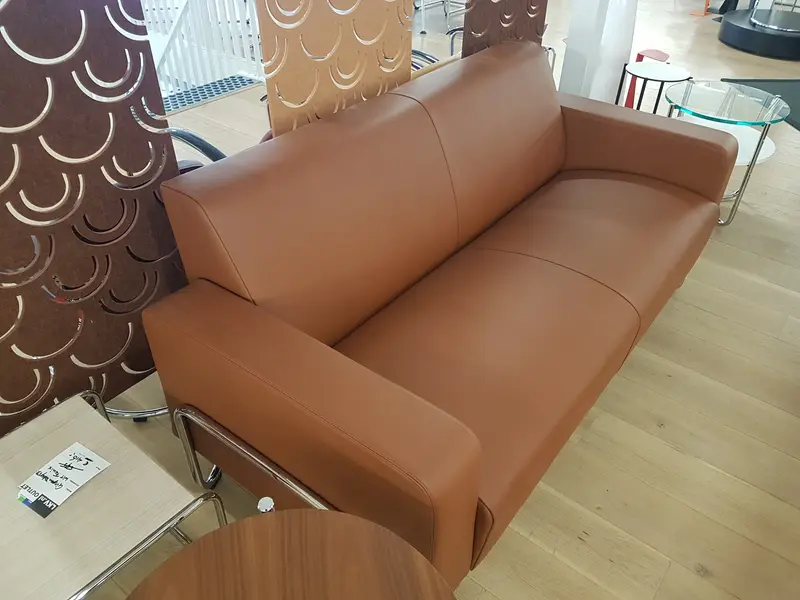 Gispen 441 2.5 zits  TOLEDO LEER ZWART