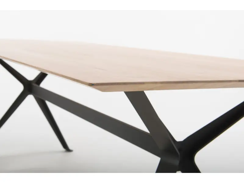 CHAT  eetkamertafel / vergadertafel